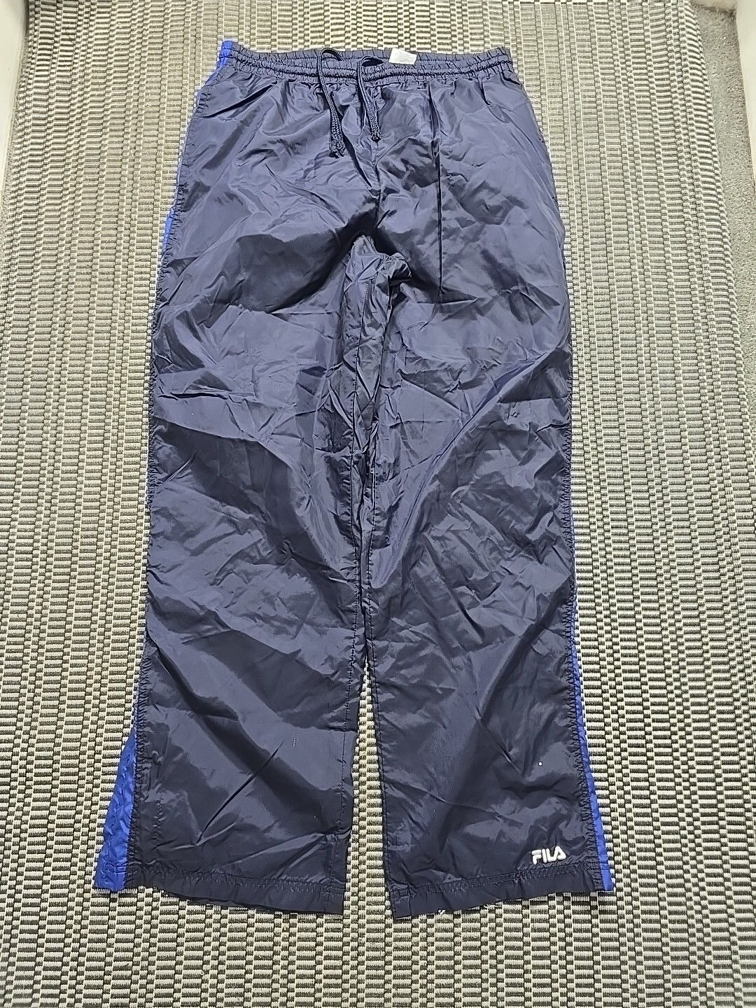 VTG Fila men's large nylon sweatpants with drawstring & ankle zip for active wear