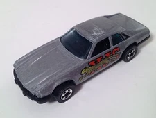 Hot Wheels Jaguar XJS Vintage 1977 Diecast Car - NICE