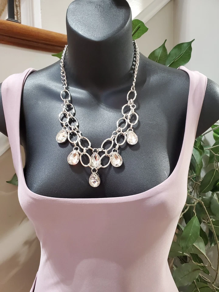 Missguided 女式粉色纯色涤纶低圆领无袖及膝连衣裙 4 — 第 2/4 张图片