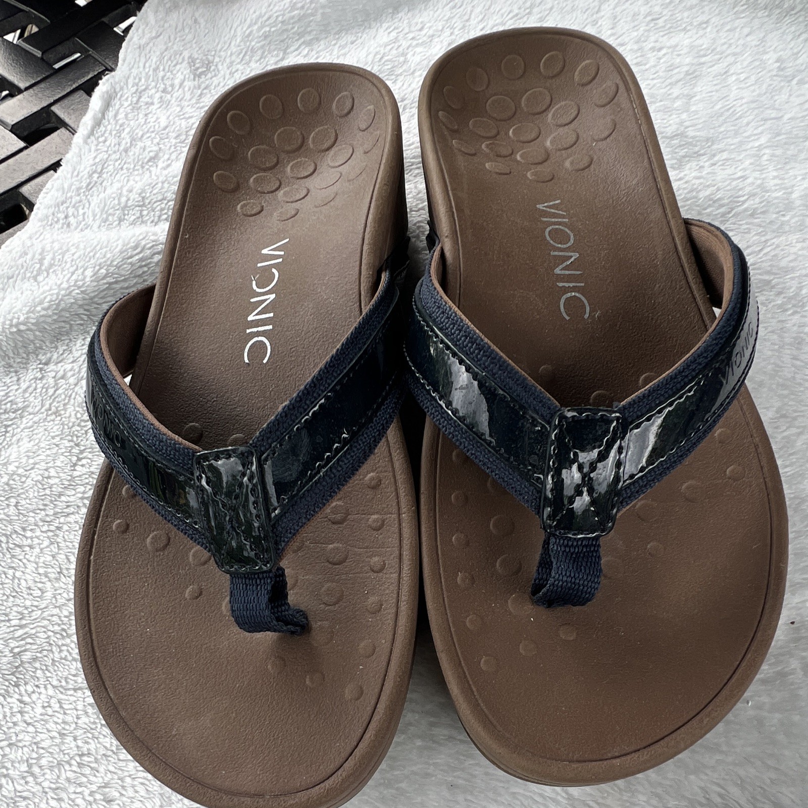 Vionic Brown/Blue Synthetic Thong Sandals Women’s Size 7 Comfort Slip On