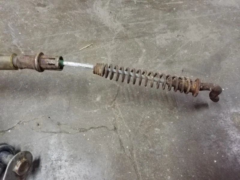 CABLE FRENO EMERGENCIA EJE TRASERO IZQUIERDO | SE ADAPTA 00 01 02 03 04 05 FORD EXCURSION Foto 3 de 4