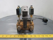 ITW Dynatec 7024 Twin Adhesive Glue Head Assembly 3-1/2" Spacing Heater 2 Valves