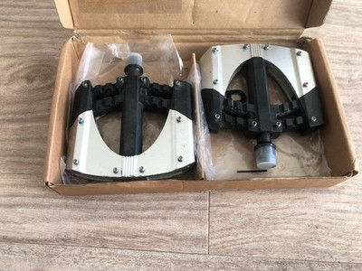 Hochwertige Plattformpedalen ''Crankbrothers 5050'' schwarz/silber