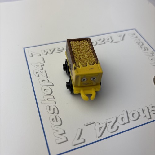 THOMAS & FRIENDS Minis Train Engine 2015 Troublesome Truck Spantapájaros con peso - Imagen 2 de 10