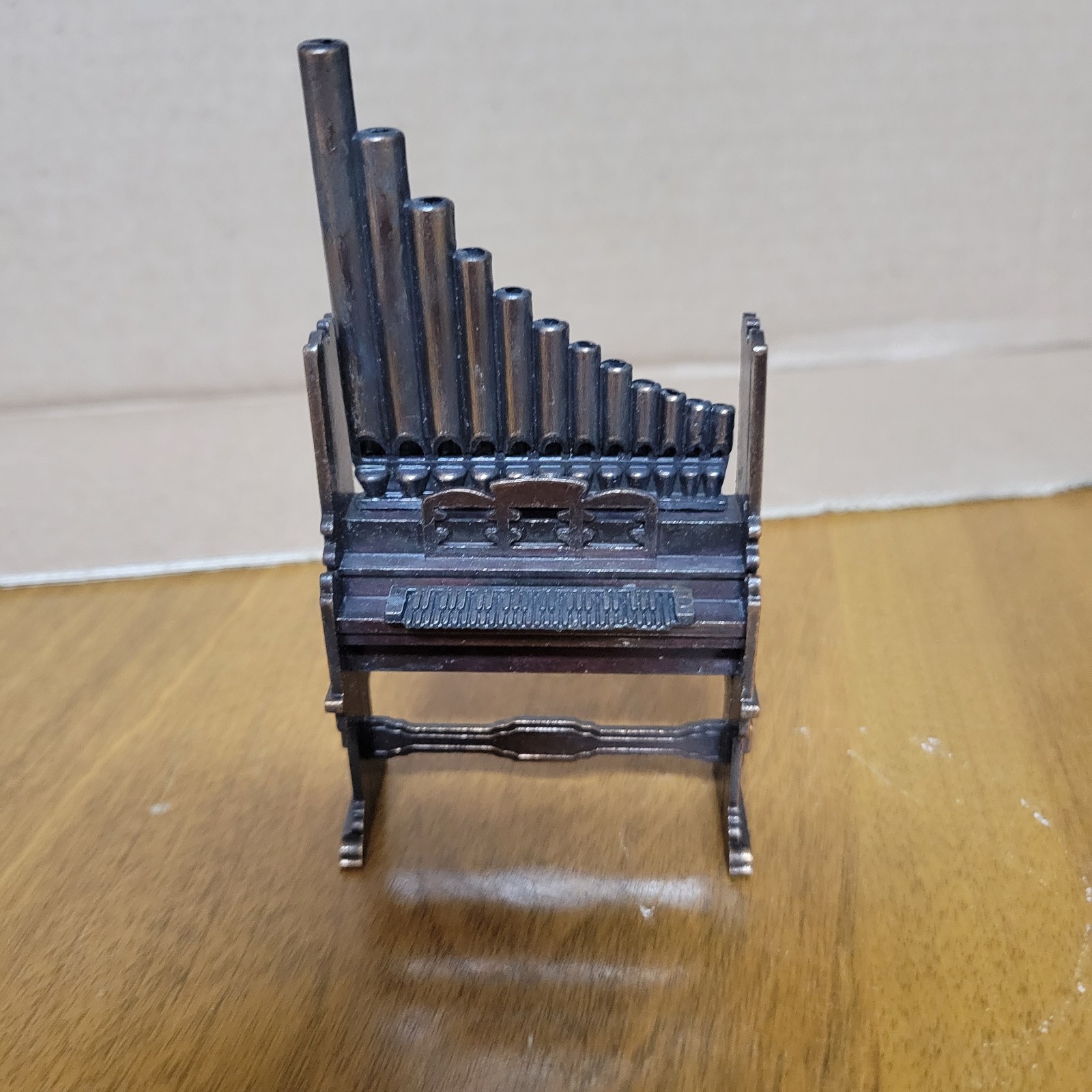 VTG Bronze Finished Miniature 4.25” Metal Die-Cast Pipe Organ Pencil Sharpener
