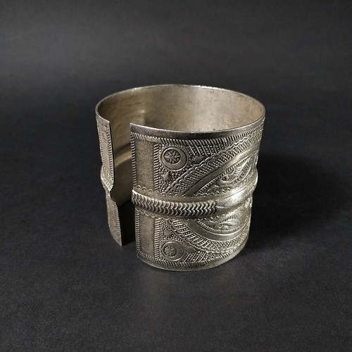 Silver Authentic Tunisian Bracelet / Berber Wide Cuff. 120 gr | 4.23 oz - Picture 7 of 10
