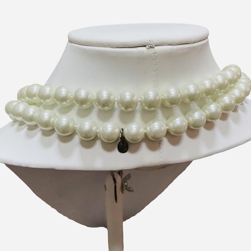 Chicos Faux Pearl Necklace 66 Inch Long Flapper White Knotted Beaded Unisex Bead - Picture 2 of 4