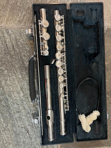 Yamaha 221N Querflöte mit Hartschalenkoffer. Made in Japan