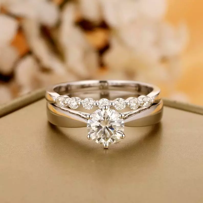 1.5CT Round Cut Moissanite Solitaire Engagement Ring Wedding Band