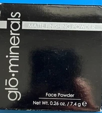 Glominerals Pressed Matte Finishing Powder TRANSLUCENT 0.26 oz 7.4 g new in Box