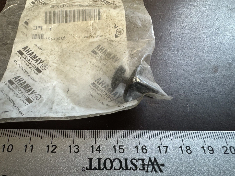 NOS YAMAHA YFM600 YFZ450 XVZ13 FJR13 Remache Forma Especial PARTE# 90269-07076 Foto 3 de 3