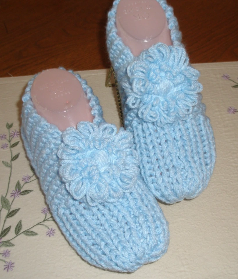 ZAPATILLAS TEJIDAS A MANO MUJER DAMA "LINDAS" TALLA MEDIANA ~ 7 - 9    Foto 3 de 4