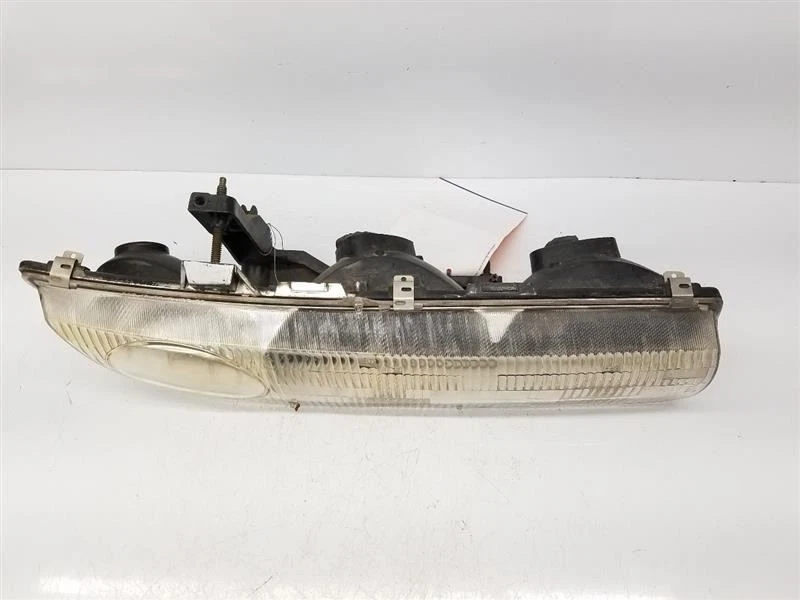Passenger Right Headlight Sedan Fits 96-99 Saturn S Series OEM - Image 4 of 4