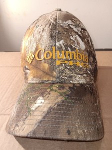 Columbia PHG Men’s Size S/M Fitted Cap Realtree Edge Camouflage Bold Logo