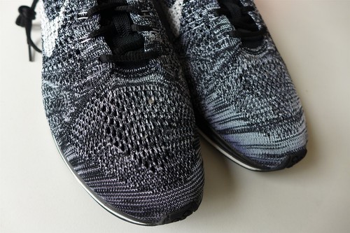 Nike Flyknit Racer Sneaker Oreo 2.0 - UK 11,5 / US 12,5 - Neu mit Karton - Bild 4 von 22