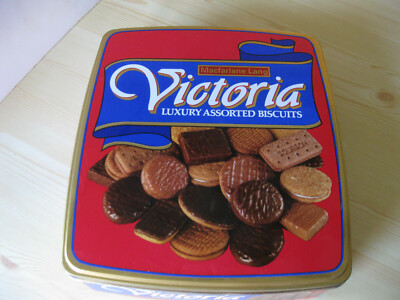 Vintage English Biscuit/Cookie Tin 80's Macfarlane Lang Victoria