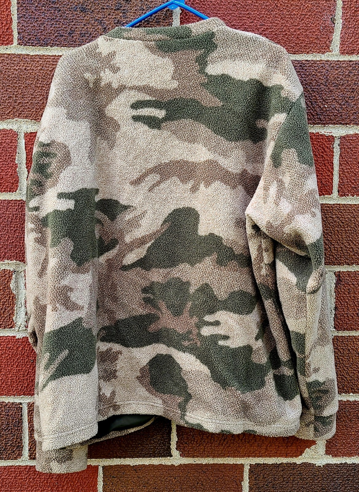 Picture 2 of 6