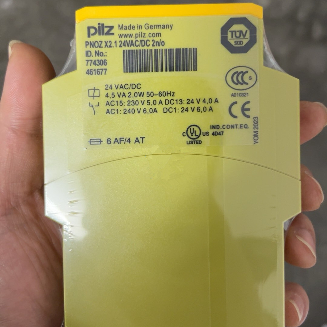 774306 NEW PILZ PNOZ X2.1 774306 Safety Relay