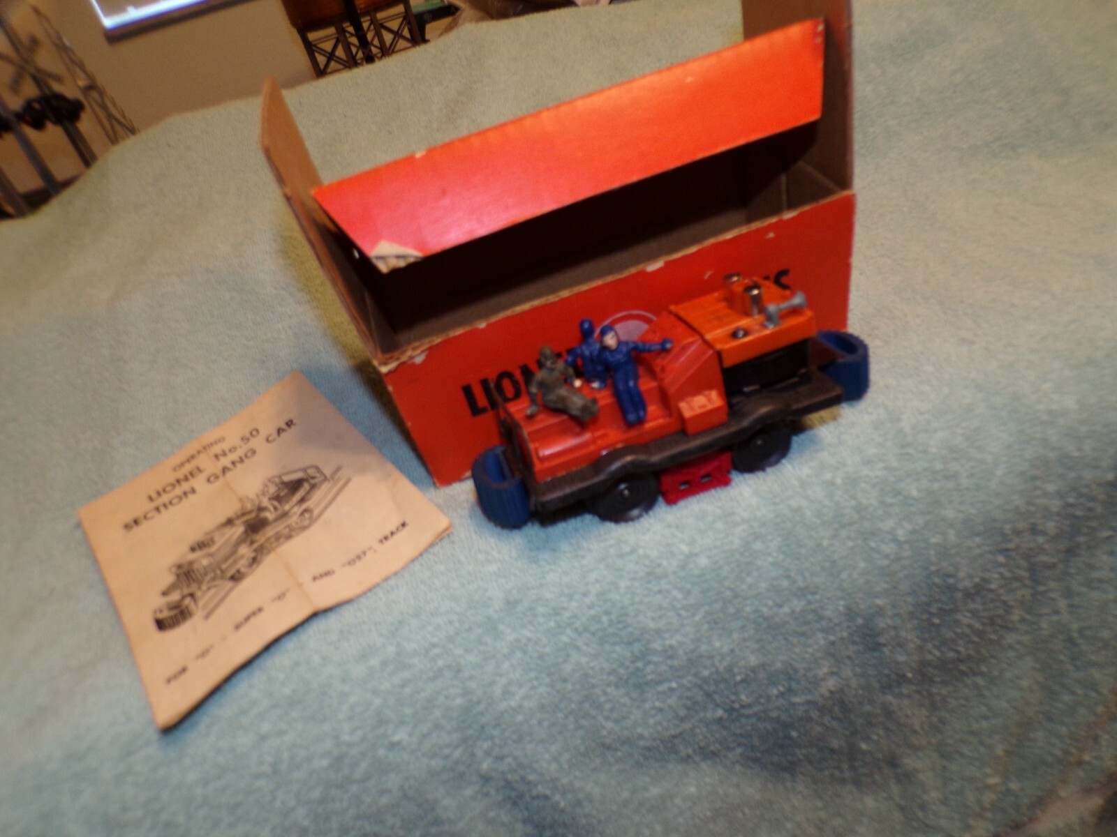 Picture 1 of 9