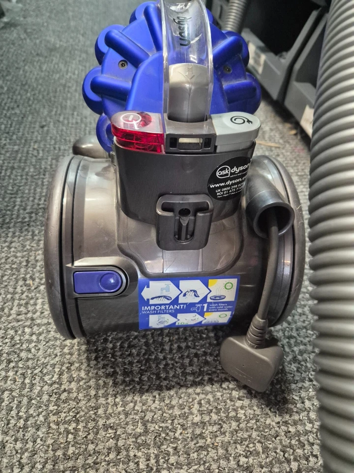 Pet Cylinder Vacuum Cleaner DC26 by Dyson - Image 3 of 4