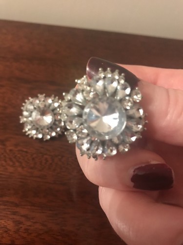 Large Retro Earings Studs - 第 2/2 張圖片