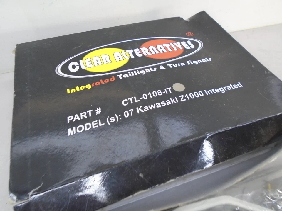 Lanterna traseira de LED para Kawasaki Z1000 2007 alternativas claras CTL-0108-ITS - CFB5 - Imagem 2 de 4