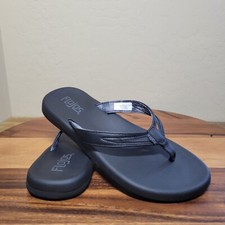 Flojos Womens Black Casual Flip Flops Sandals Slip Ons Thongs Flats Sz 7