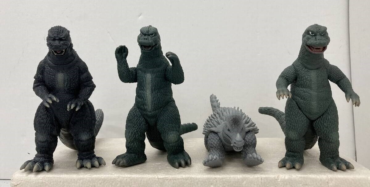 Godzilla 50th Anniversary Memorial Box Soft Vinyl 20 Figure