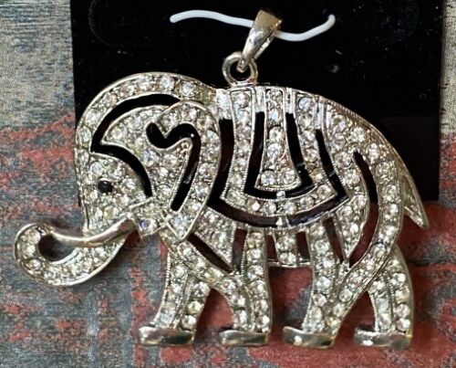 Jewelry African Elephant Pendant Black Crystal Eyes & Rhinestones New On Card - Afbeelding 1 van 1