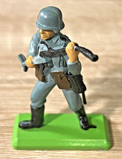 Britains Deetail Ltd. WW2 German Soldier Figure 1971 Vintage Military Army RARE