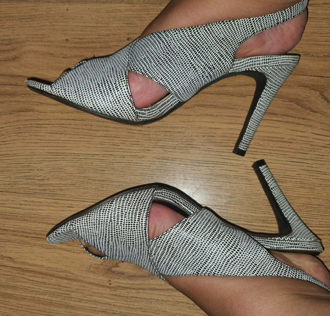 New look wide fit hotsell white sandals