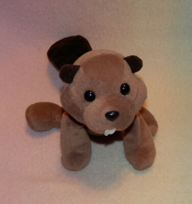 PLUSH CREATIONS 1996 * BROWN BEAVER * 9 IN NOSE TO TAIL * CUTE *