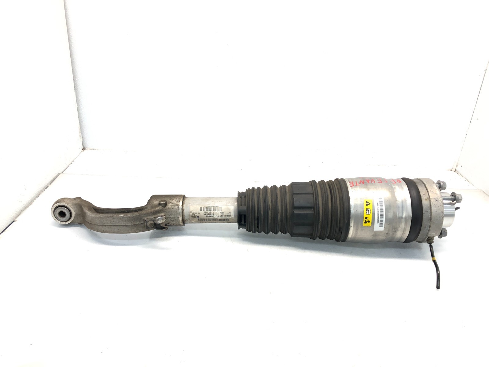 2017-2020 MASERATI LEVANTE 3.0L RIGHT PASS FRONT AIR STRUT ABSORBER OEM 25K MILE