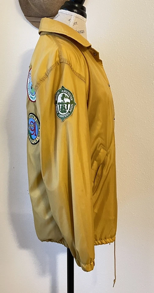 Cortavientos de nailon con parches Springfield MA XS Campers Association de colección de los años 80 Foto 4 de 4