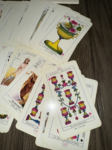 Cagliostro Tarot Deck - RED Back - Complete 78 Cards Instructions & Box - 1981 - Picture 7 of 9
