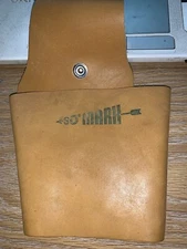 SO’ Mark Leather Arrow Holder