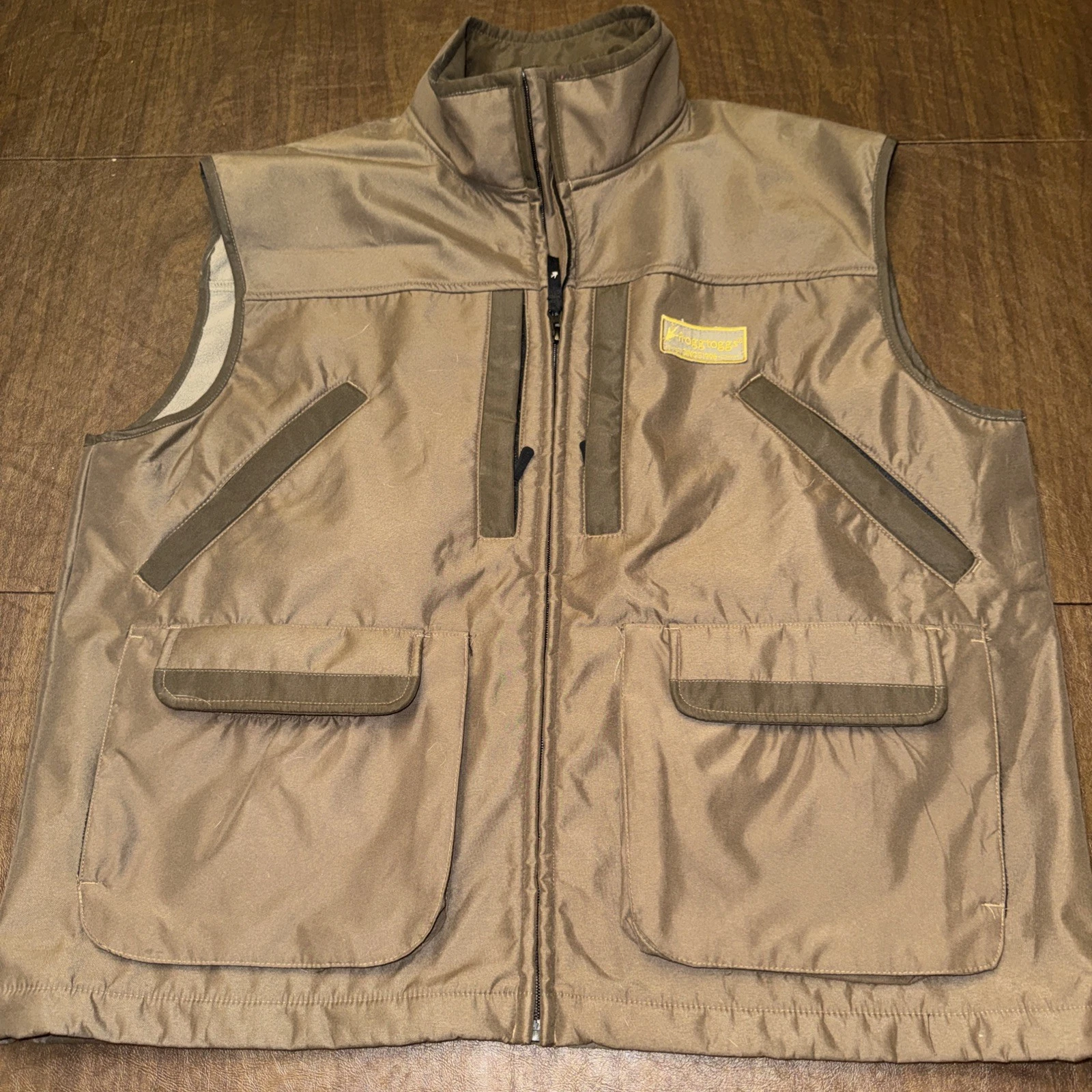 Frogg Toggs Hunting Fishing Vest Chocolate Brown Color Men’s XL Fleece Lined