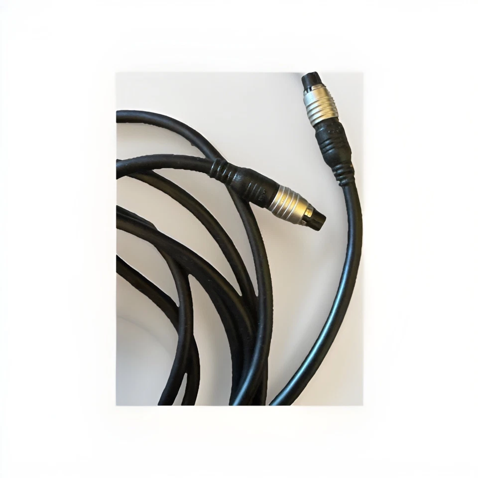 Olympus TTL Auto Cord T, 2m for OM System Cameras - Electronic Flash - Image 2 of 3