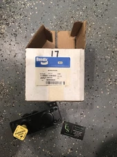 3/8" PC Dash Valve - Air Brake Park Control Valve Replaces 800620, 5006258