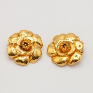 Authentic Vintage CHANEL Gold Plated Camellia Flower Clip On Earrings(MC-NEHH)