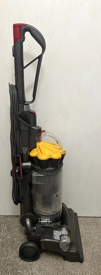 Dyson DC33 Upright Vacuum Cleaner Multi Floor Carpet Cleaner With Attachments - Image 3 of 4