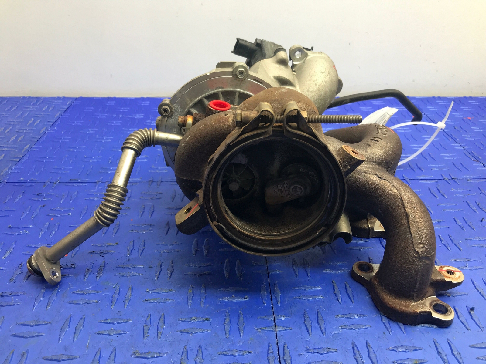 13 - 19 MASERATI QUATTROPORTE M156 3.0L AWD LEFT ENGINE TURBOCHARGER 302370 OEM