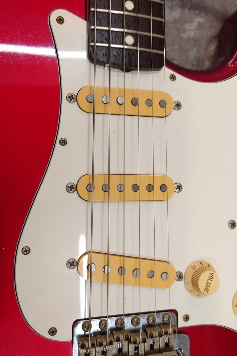 ギター Fender Japan Stratocaster CAR Fender Japan ST62-50 CAR Stratocaster Candy Apple Red Made