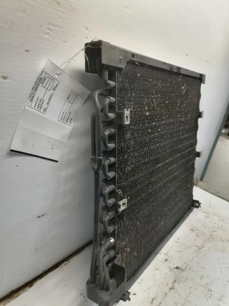 AC Condenser Fits 96-02 BMW Z3 1405239 - Image 3 of 4