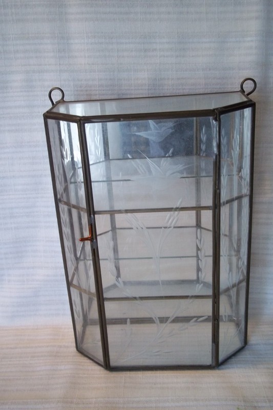 Vintage Mirrored Curio Brass & Glass Cabinet Wall Hanging 10" X 7" - ETCHED BIRD