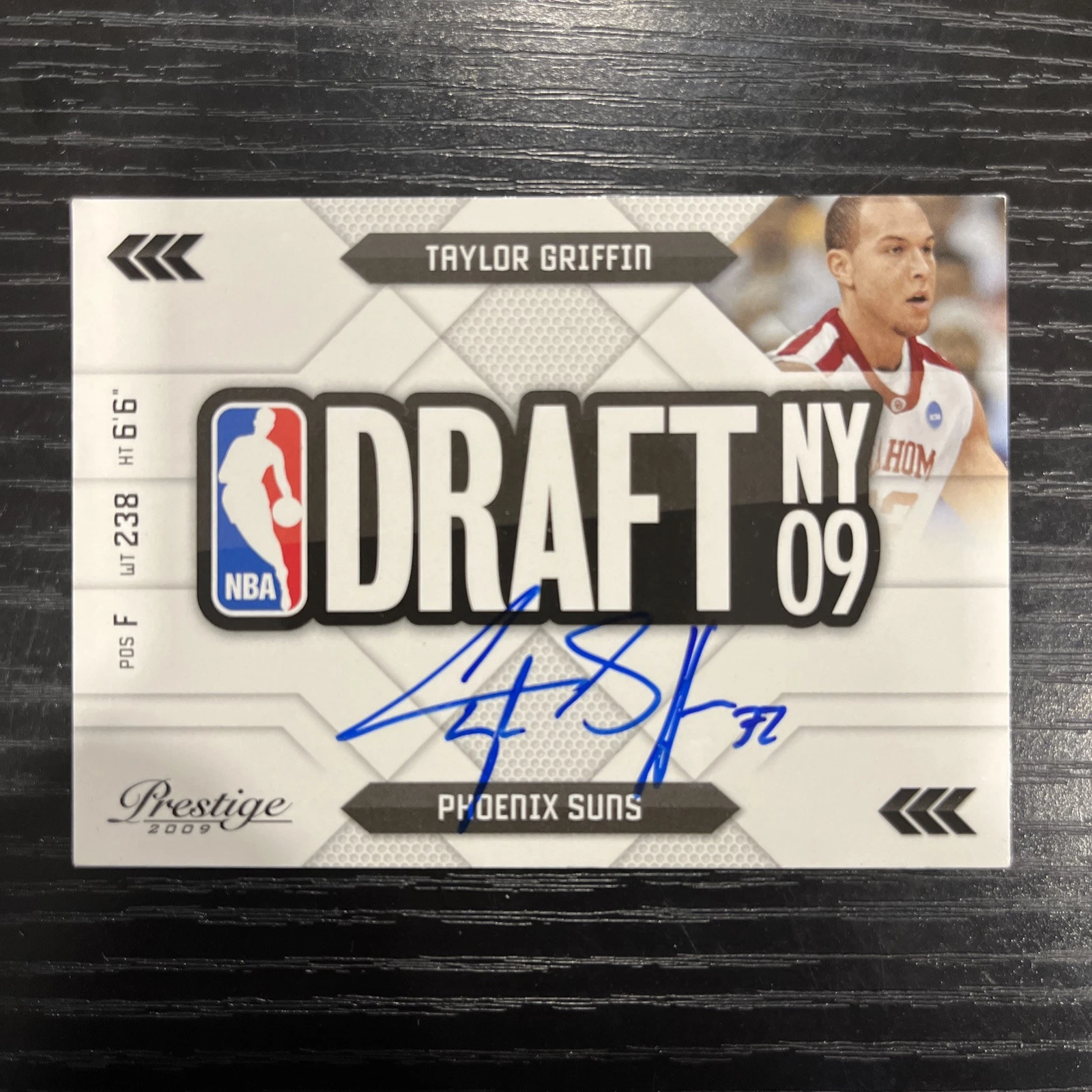 Taylor Griffin trading card