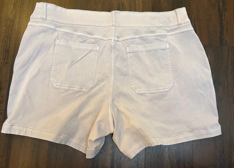 SPANX 短裤女式 3X/3T 紫色浅兰花斜纹口袋纽扣夏季海滩 — 第 2/4 张图片