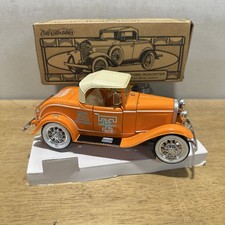 Ertl Tennessee Lady Vols 1998 NCAA 1930 Ford Roadster Model A Diecast Coin Bank