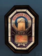 Vintage 1980's Rainier Beer Light Up Motion Sign - 23" X 16"