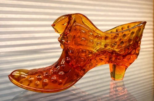 Fenton Art Glass Hobnail Cat Head Amberina Shoe Heel 5" x 3"